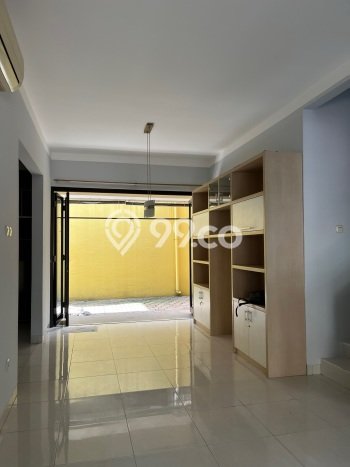 Rumah sewa siap huni 3 Kamar Tidur di Graha Raya, Tangerang Selatan Rumah sewa siap huni 3 Kamar Tidur di Graha Raya, Tangerang Selatan