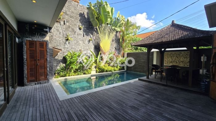 Rumah Luxury Modern Siap Huni di Canggu Badung Rumah Luxury Modern Siap Huni di Canggu Badung