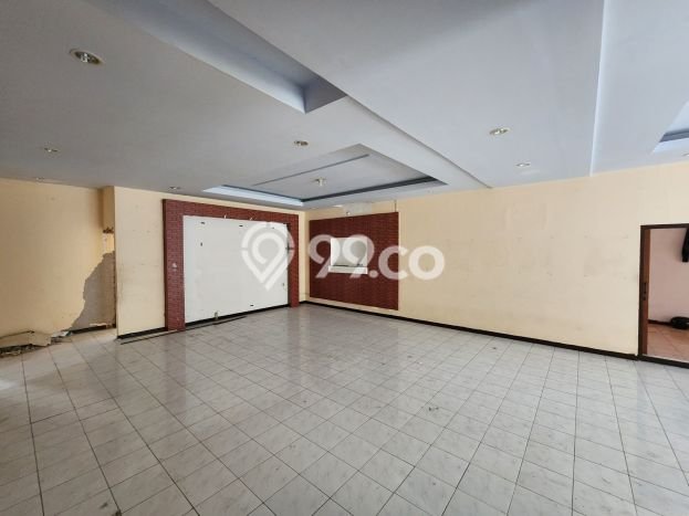 Rumah Premium di Rawamangun, 4 KT, Lingkungan Tenang, Luas 476m² LB 300m² Rumah Premium di Rawamangun, 4 KT, Lingkungan Tenang, Luas 476m² LB 300m²