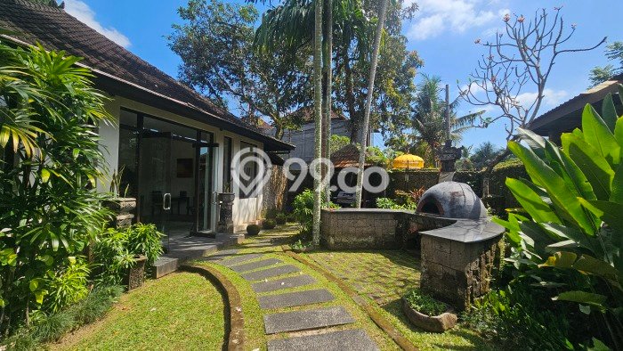 Vila Siap Huni di , Area 0m2m², Akses ke Pusat Kota Vila Siap Huni di , Area 0m2m², Akses ke Pusat Kota