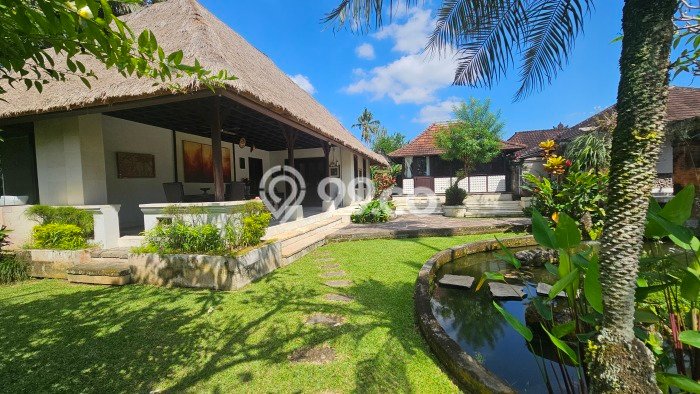 Vila Siap Huni di , Area 0m2m², Akses ke Pusat Kota Vila Siap Huni di , Area 0m2m², Akses ke Pusat Kota