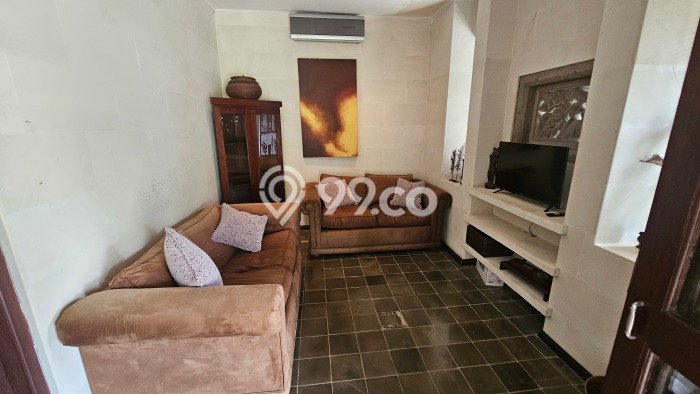 Vila Siap Huni di , Area 0m2m², Akses ke Pusat Kota Vila Siap Huni di , Area 0m2m², Akses ke Pusat Kota