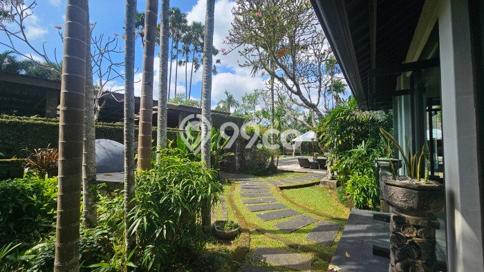 Vila Siap Huni di , Area 0m2m², Akses ke Pusat Kota Vila Siap Huni di , Area 0m2m², Akses ke Pusat Kota