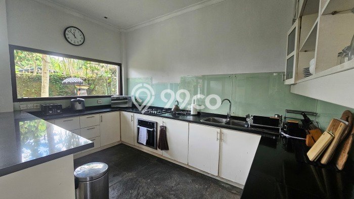Vila Siap Huni di , Area 0m2m², Akses ke Pusat Kota Vila Siap Huni di , Area 0m2m², Akses ke Pusat Kota