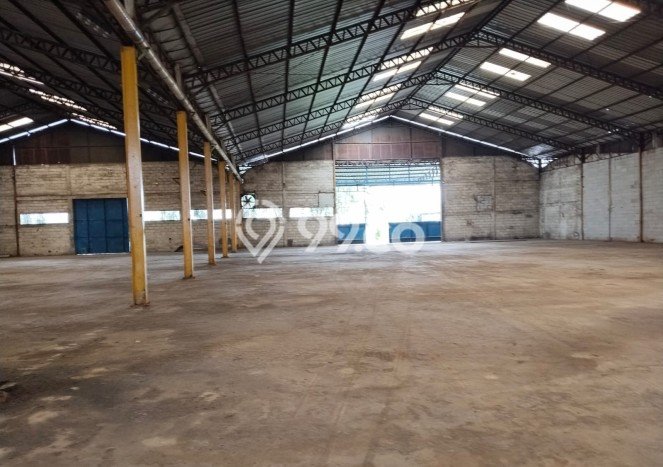 Gudang disewakan lokasi strategis Cikande Serang 8000m2 Gudang disewakan lokasi strategis Cikande Serang 8000m2
