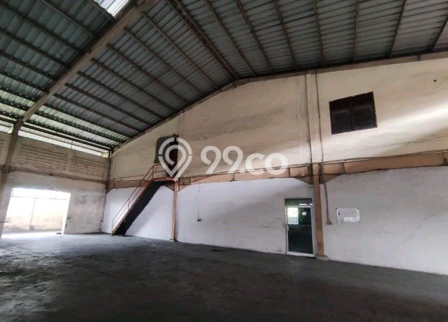 Disewakan Gudang komersial di Cikupa luas bangunan 2350m2 Disewakan Gudang komersial di Cikupa luas bangunan 2350m2
