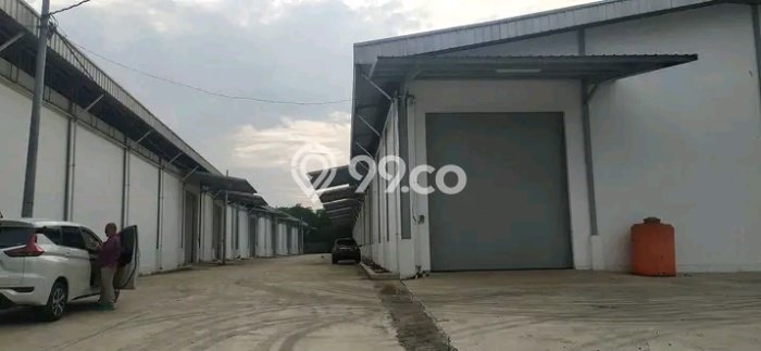 LOKASI STRATEGIS! Gudang Kawasan Legok, Luas 2820m2m², Kawasan Berkembang, Ready Bisnis LOKASI STRATEGIS! Gudang Kawasan Legok, Luas 2820m2m², Kawasan Berkembang, Ready Bisnis