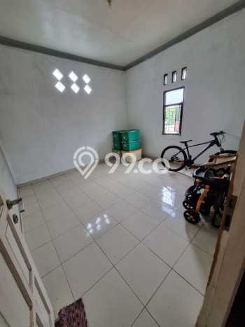 For Sale Rumah 4 Kamar Lokasi Strategis Nyaman dan Strategis di Ciracas For Sale Rumah 4 Kamar Lokasi Strategis Nyaman dan Strategis di Ciracas
