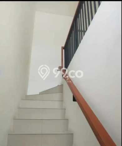 Rumah Modern 3 KT di Cikupa Citra Raya Tangerang Semi Furnished Rumah Modern 3 KT di Cikupa Citra Raya Tangerang Semi Furnished