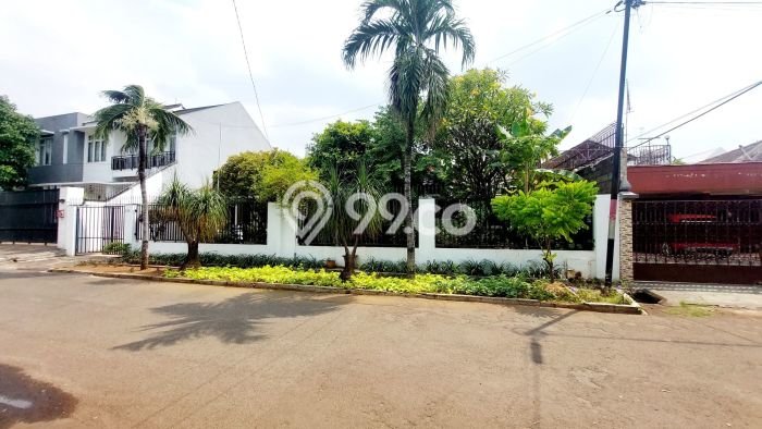 Hunian Elit LB 300m2 Siap Huni Desain Elegan di Jatiwaringin, Jakarta Timur Hunian Elit LB 300m2 Siap Huni Desain Elegan di Jatiwaringin, Jakarta Timur