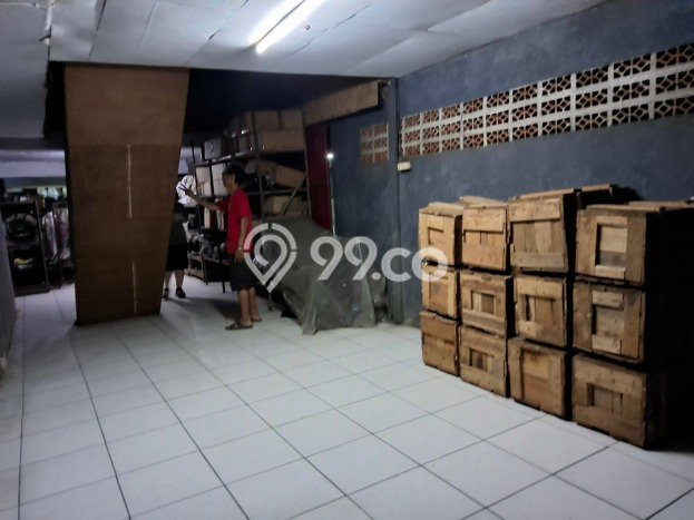 Ruko Dijual di Prime Area Jakarta Timur Luas 600m2 Ruko Dijual di Prime Area Jakarta Timur Luas 600m2