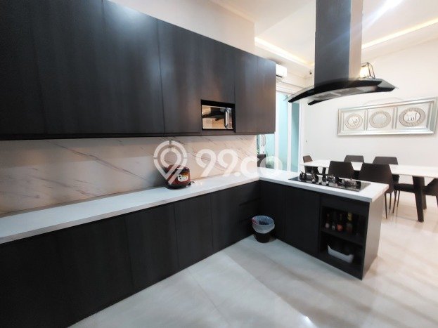 LOKASI TERBAIK! Rumah di Tebet, 4 KM, Area Premium, Luas 137m² Bangunan 225m² LOKASI TERBAIK! Rumah di Tebet, 4 KM, Area Premium, Luas 137m² Bangunan 225m²