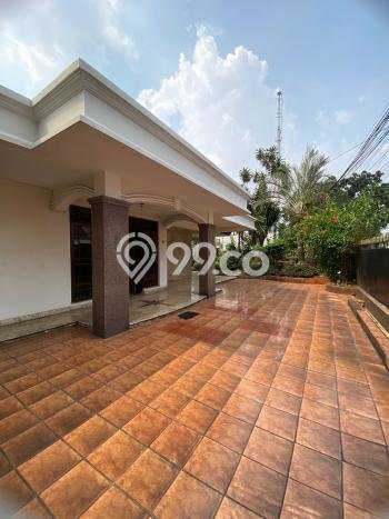 Hunian Modern Disewakan 5 Kamar di Tebet Bisa Nego Hunian Modern Disewakan 5 Kamar di Tebet Bisa Nego