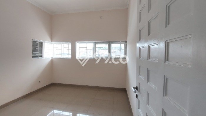 Rumah Mewah Siap Huni LT 135m2 di Tebet, Jakarta Selatan Rumah Mewah Siap Huni LT 135m2 di Tebet, Jakarta Selatan