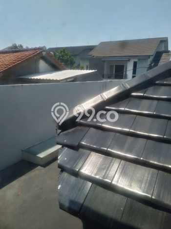 Rumah Nyaman di Cinere, Depok, LT 300m2m² Bangunan 225m2m² Rumah Nyaman di Cinere, Depok, LT 300m2m² Bangunan 225m2m²