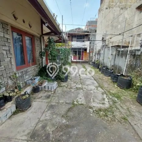 Dijual Hunian Rumah Terawat 8 Kamar di Bandung Kota, Bandung Dijual Hunian Rumah Terawat 8 Kamar di Bandung Kota, Bandung