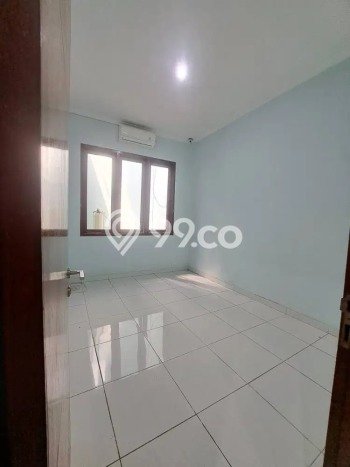 Rumah Luas Asri 3 KT Siap Huni di Buah Batu Bandung Rumah Luas Asri 3 KT Siap Huni di Buah Batu Bandung