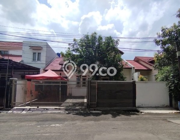 Rumah dengan Lokasi Strategis 5 KT di Soekarno Hatta, Bandung Rumah dengan Lokasi Strategis 5 KT di Soekarno Hatta, Bandung