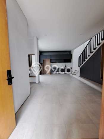 Jual Rumah Luas Megah Dengan View Cantik di Bandung Kota, Bandung Jual Rumah Luas Megah Dengan View Cantik di Bandung Kota, Bandung