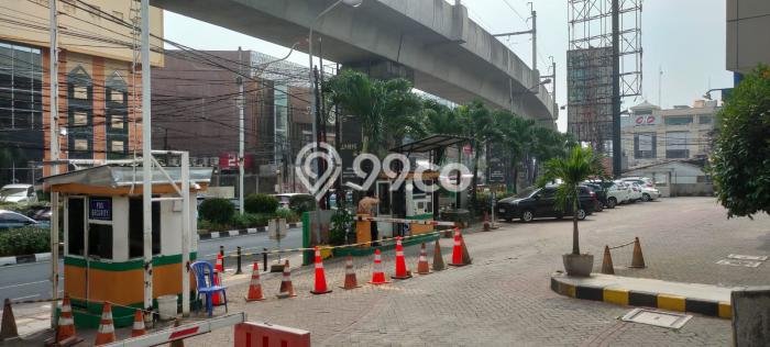 Unit Ruko Dijual di Jakarta Selatan LT 67m2 & LB 294m2 Unit Ruko Dijual di Jakarta Selatan LT 67m2 & LB 294m2