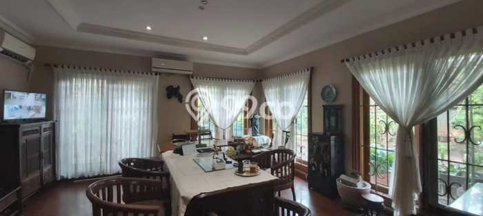 Jual Rumah Luas Megah Dengan View Cantik di Tomang, Jakarta Barat Jual Rumah Luas Megah Dengan View Cantik di Tomang, Jakarta Barat
