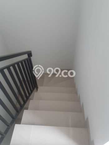 Ruko Dijual di Jakarta Barat LT 36m2 & LB 80m2 Lokasi Terbaik! Ruko Dijual di Jakarta Barat LT 36m2 & LB 80m2 Lokasi Terbaik!