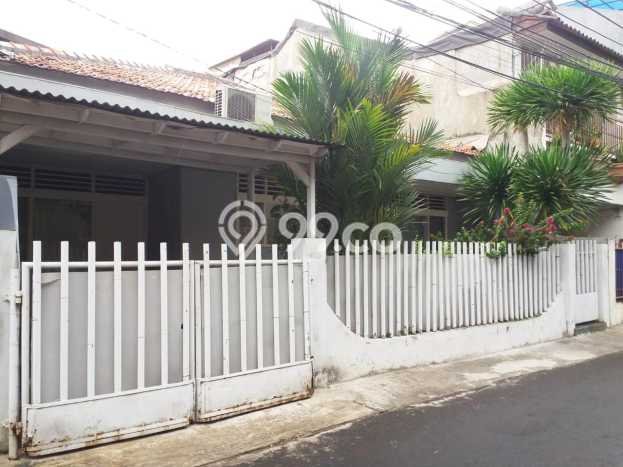 Ready to Use! Luxury House LT 180m2 Desain Modern di Tomang Ready to Use! Luxury House LT 180m2 Desain Modern di Tomang