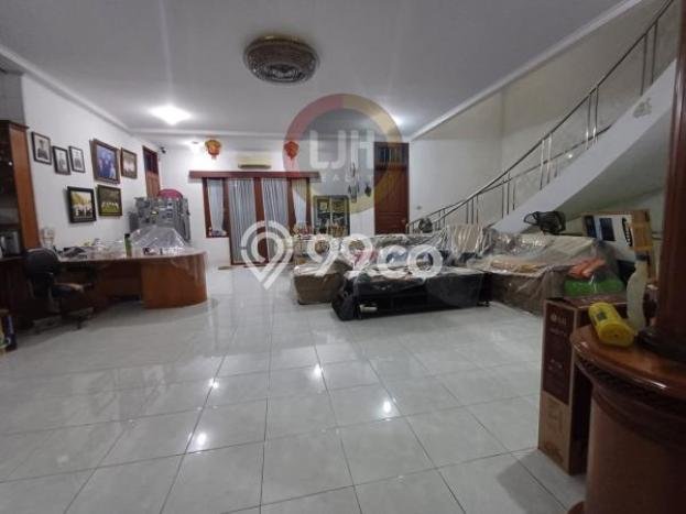 Rumah Elit Modern Tanpa Renovasi di Tomang Jakarta Barat Rumah Elit Modern Tanpa Renovasi di Tomang Jakarta Barat