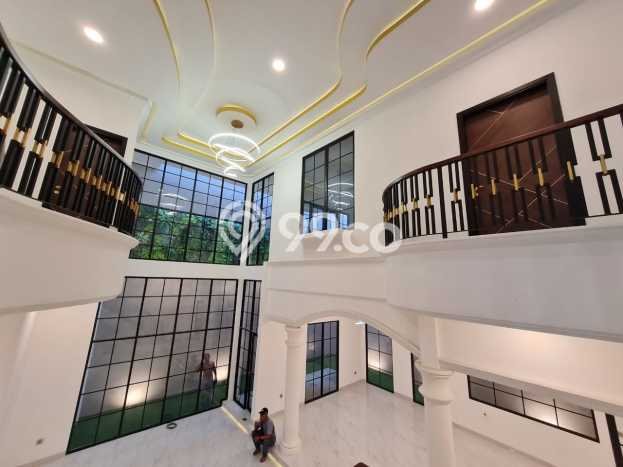 Hunian Mewah LB 700m2 Siap Pakai Desain Elegan di Tomang, Jakarta Barat Hunian Mewah LB 700m2 Siap Pakai Desain Elegan di Tomang, Jakarta Barat