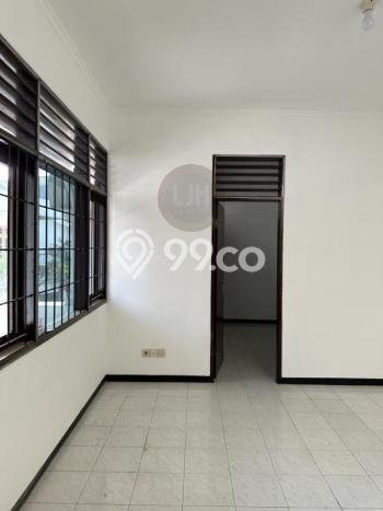 For Sale! Premium House LT 135m2 Desain Modern di Tomang For Sale! Premium House LT 135m2 Desain Modern di Tomang