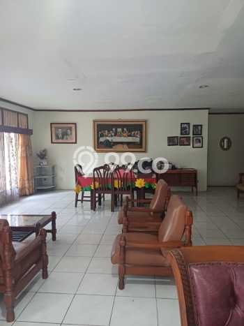Hunian Elit LB 350m2 Siap Huni Desain Elegan di Tomang, Jakarta Barat Hunian Elit LB 350m2 Siap Huni Desain Elegan di Tomang, Jakarta Barat
