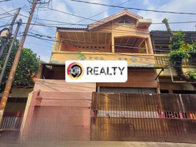 Rumah Mewah LB 160m2 Siap Huni Desain Elegan di Tomang, Jakarta Barat Rumah Mewah LB 160m2 Siap Huni Desain Elegan di Tomang, Jakarta Barat