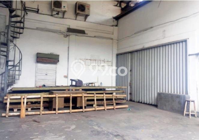 LOKASI STRATEGIS! Gudang di Kamal, Luas 1700m², Pusat Bisnis, Jalan Utama LOKASI STRATEGIS! Gudang di Kamal, Luas 1700m², Pusat Bisnis, Jalan Utama