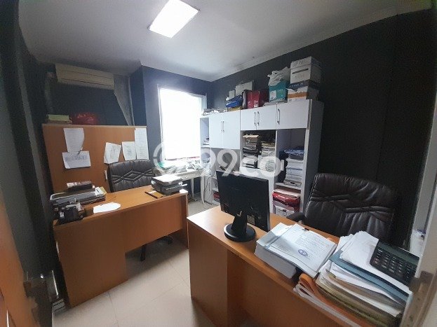 AREA TERBAIK! Ruko Kawasan Pulo Gadung, Luas 213m², Pengunjung Tinggi AREA TERBAIK! Ruko Kawasan Pulo Gadung, Luas 213m², Pengunjung Tinggi