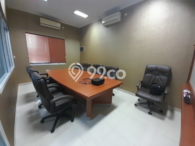 AREA TERBAIK! Ruko Kawasan Pulo Gadung, Luas 213m², Pengunjung Tinggi AREA TERBAIK! Ruko Kawasan Pulo Gadung, Luas 213m², Pengunjung Tinggi