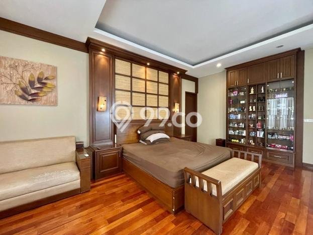 Rumah Mewah Dijual LT 318m2 di Kelapa Gading, Jakarta Utara Rumah Mewah Dijual LT 318m2 di Kelapa Gading, Jakarta Utara