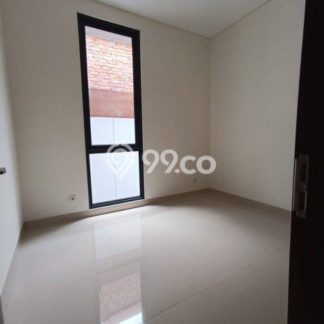 For Sale Rumah 4 Kamar Lokasi Ideal Nyaman dan Strategis di Kelapa Gading For Sale Rumah 4 Kamar Lokasi Ideal Nyaman dan Strategis di Kelapa Gading