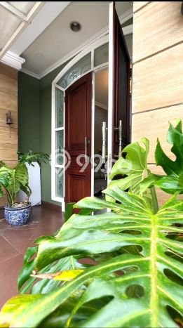 Rumah Elit LB 400m2 Siap Huni Desain Elegan di Cipete, Jakarta Selatan Rumah Elit LB 400m2 Siap Huni Desain Elegan di Cipete, Jakarta Selatan