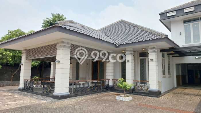 Rumah Elit Modern Tanpa Renovasi di Pondok Labu Jakarta Selatan Rumah Elit Modern Tanpa Renovasi di Pondok Labu Jakarta Selatan