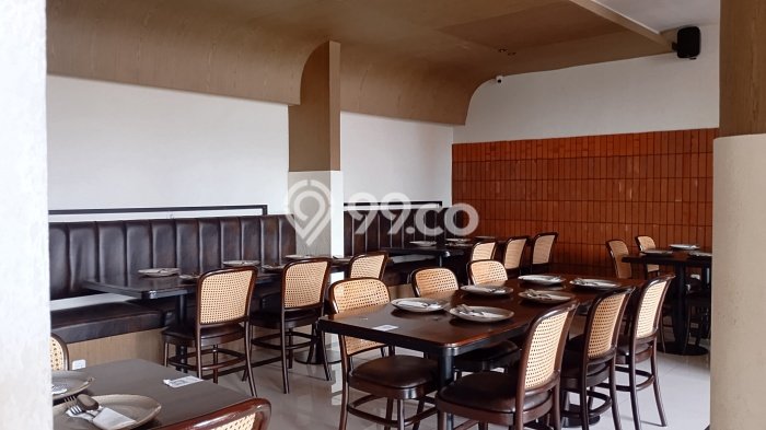 Dijual Komersial di Cilandak Jakarta Selatan LT 660m2 / LB 700m2 Dijual Komersial di Cilandak Jakarta Selatan LT 660m2 / LB 700m2