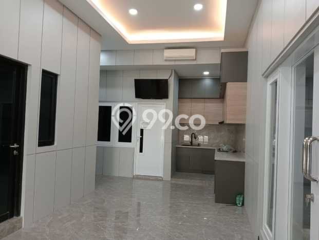 Siap Huni Hunian Elit 6 Kamar di Jagakarsa Dekat ke Mana Pun Siap Huni Hunian Elit 6 Kamar di Jagakarsa Dekat ke Mana Pun