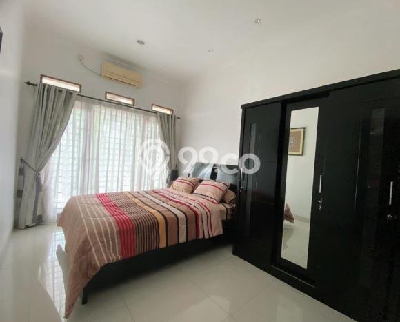 Rumah Asri di Bintaro, Tangerang Selatan, Luas 170m² Bangunan 250m² Rumah Asri di Bintaro, Tangerang Selatan, Luas 170m² Bangunan 250m²