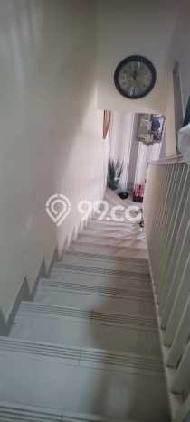 Rumah Modern 3 KT di Bintaro Tangerang Selatan Semi Furnished Rumah Modern 3 KT di Bintaro Tangerang Selatan Semi Furnished