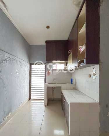 Rumah Luas Asri 3 KT Siap Pakai di Bintaro Tangerang Selatan Rumah Luas Asri 3 KT Siap Pakai di Bintaro Tangerang Selatan