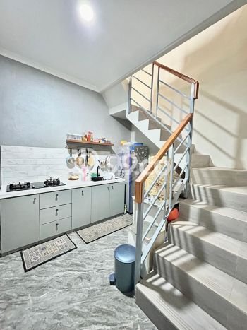 For Sale Hunian Rumah Nyaman 3 Kamar di Graha Raya Bintaro, Tangerang Selatan For Sale Hunian Rumah Nyaman 3 Kamar di Graha Raya Bintaro, Tangerang Selatan