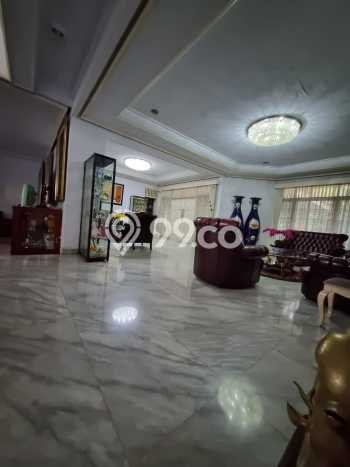 Dijual Rumah Premium dengan Fasilitas Sekitar Komplit di Cilandak, Jakarta Selatan Dijual Rumah Premium dengan Fasilitas Sekitar Komplit di Cilandak, Jakarta Selatan