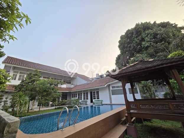 Dijual Rumah Premium dengan Fasilitas Sekitar Komplit di Cilandak, Jakarta Selatan Dijual Rumah Premium dengan Fasilitas Sekitar Komplit di Cilandak, Jakarta Selatan