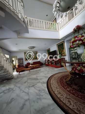 Dijual Rumah Premium dengan Fasilitas Sekitar Komplit di Cilandak, Jakarta Selatan Dijual Rumah Premium dengan Fasilitas Sekitar Komplit di Cilandak, Jakarta Selatan
