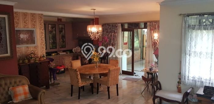 Dijual Rumah Luas Elegan Dengan View Cantik di Cirendeu, Jakarta Selatan Dijual Rumah Luas Elegan Dengan View Cantik di Cirendeu, Jakarta Selatan