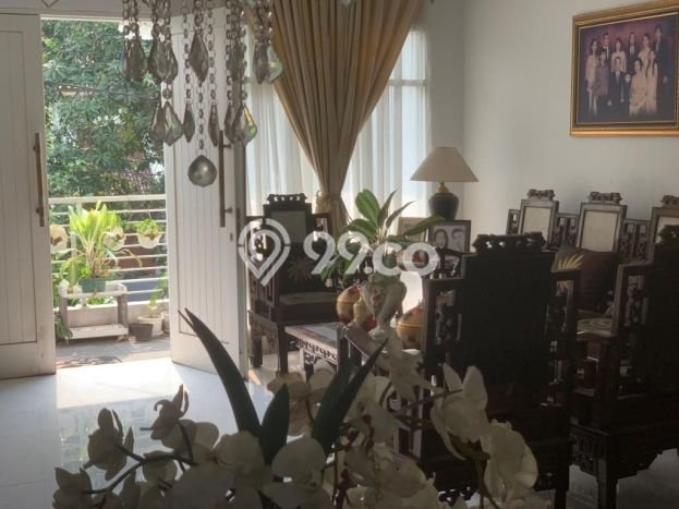 Ready to Use! Premium House LT 187m2 Desain Elegan di Cirendeu Ready to Use! Premium House LT 187m2 Desain Elegan di Cirendeu
